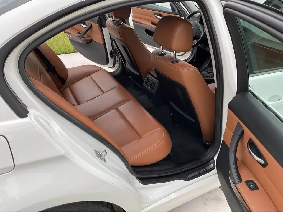 2011 BMW E90 3 Series Sedan - Image 14 of 20