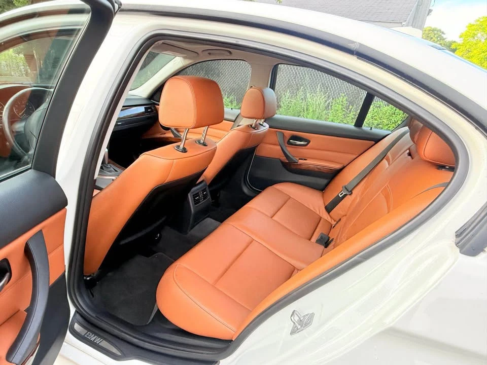 2011 BMW E90 3 Series Sedan - Image 3 of 6