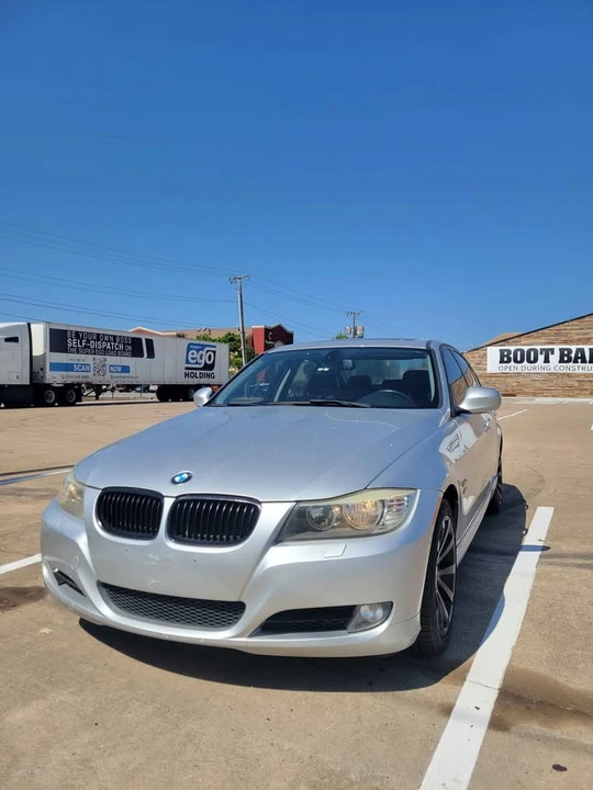 2011 BMW E90 3 Series Sedan - Image 3 of 13