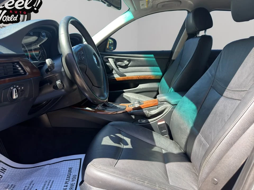 2011 BMW E90 3 Series Sedan - Image 14 of 20