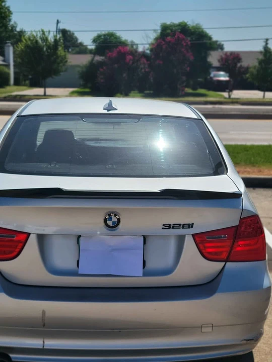 2011 BMW E90 3 Series Sedan - Image 6 of 13