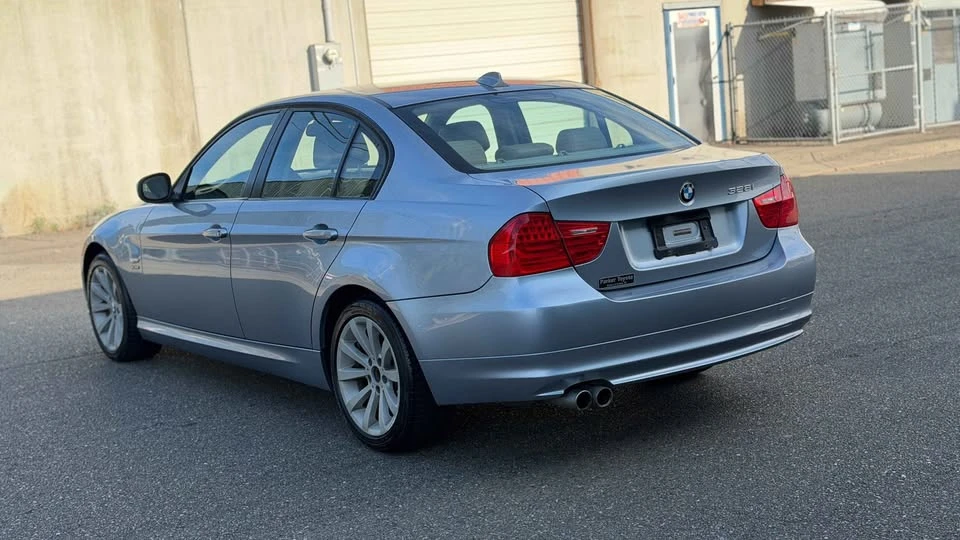 2011 BMW E90 3 Series Sedan - Image 5 of 15