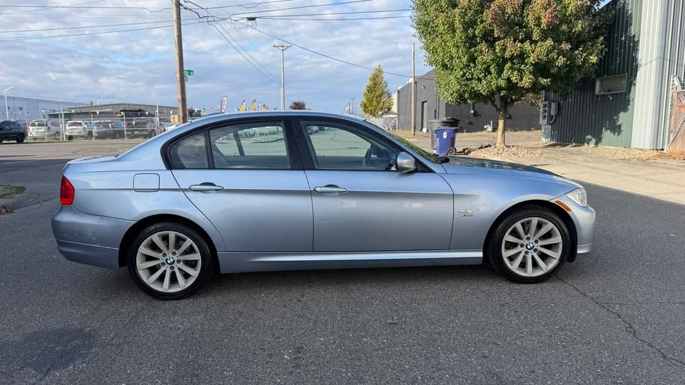 2011 BMW E90 3 Series Sedan - Image 3 of 15