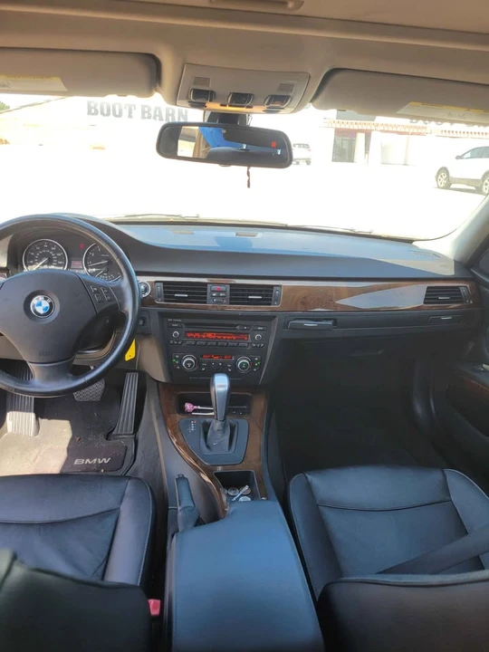 2011 BMW E90 3 Series Sedan - Image 8 of 13