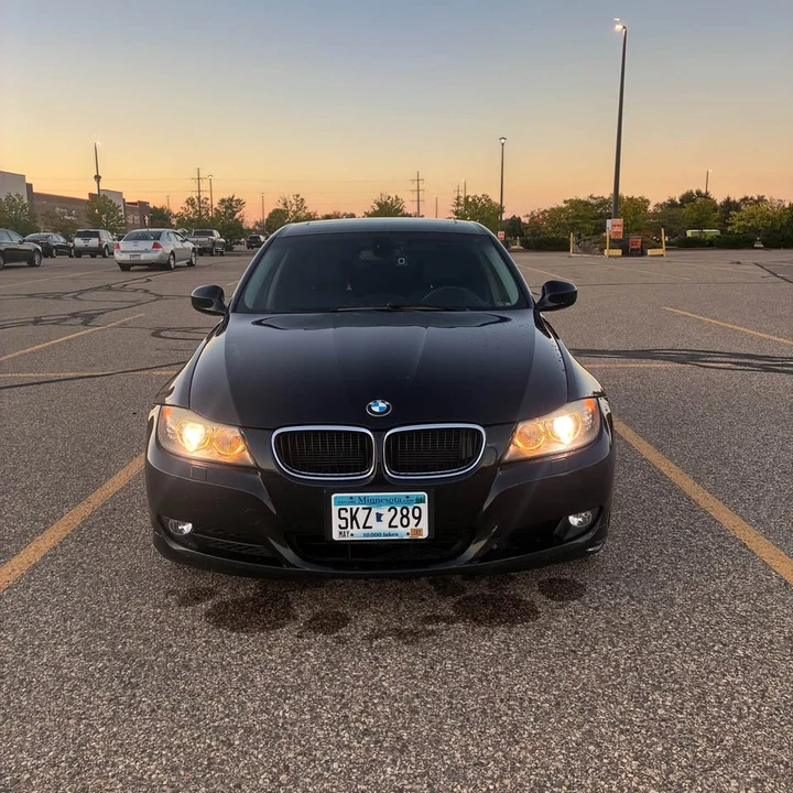 2011 BMW E90 3 Series Sedan - Image 2 of 14