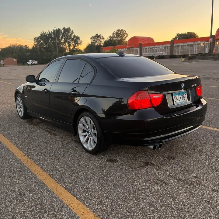 2011 BMW E90 3 Series Sedan - Image 8 of 14