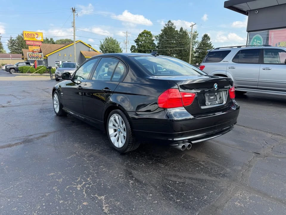 2011 BMW E90 3 Series Sedan - Image 3 of 16