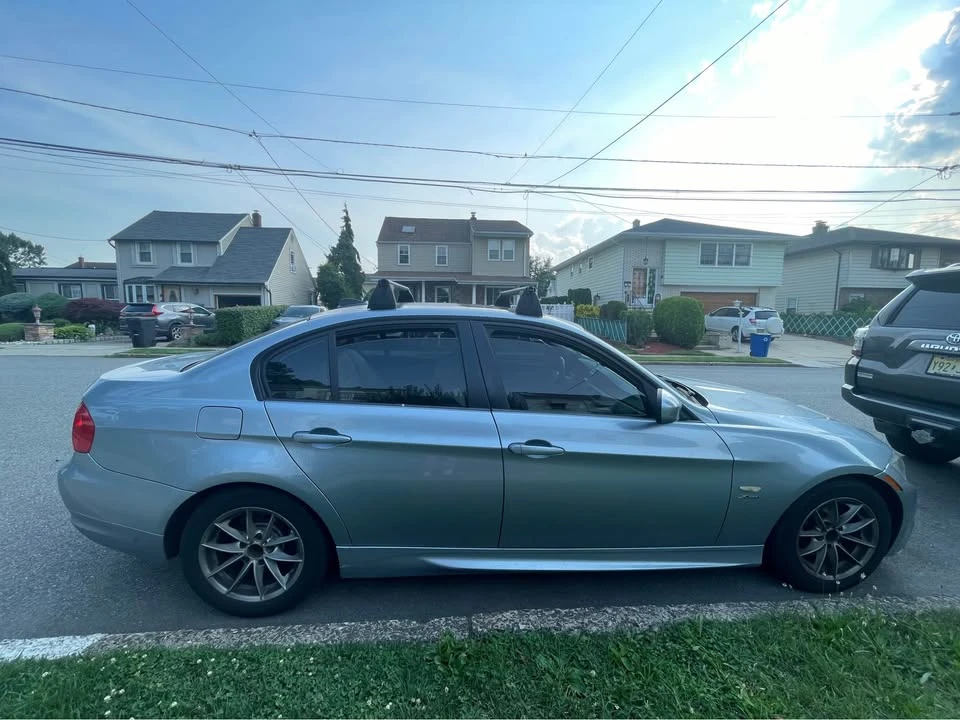 2011 BMW E90 3 Series Sedan - Image 3 of 10