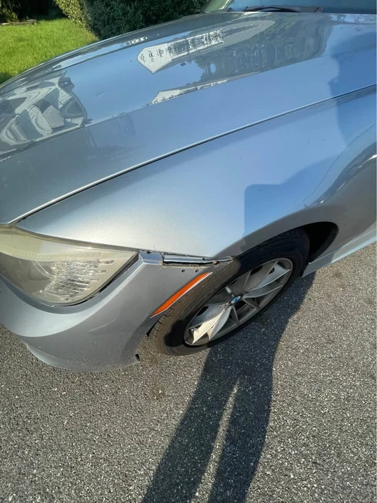 2011 BMW E90 3 Series Sedan - Image 2 of 10