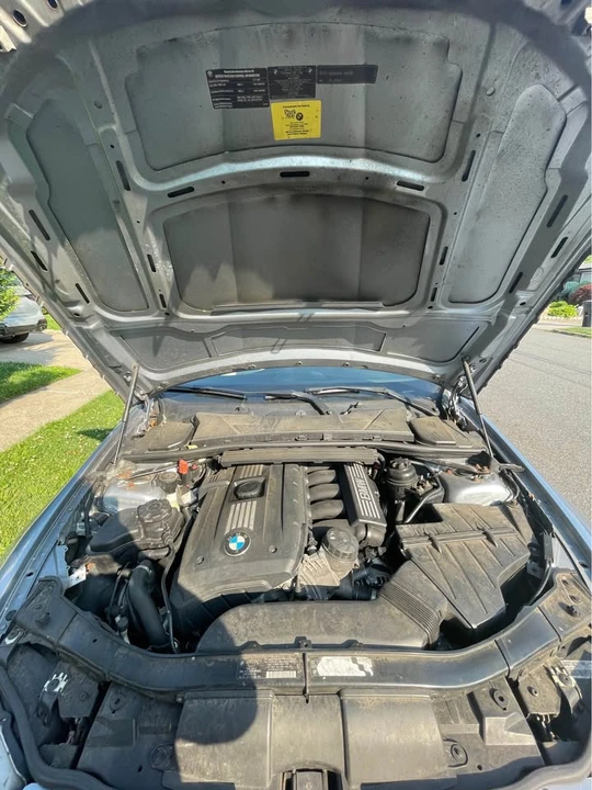 2011 BMW E90 3 Series Sedan - Image 7 of 10