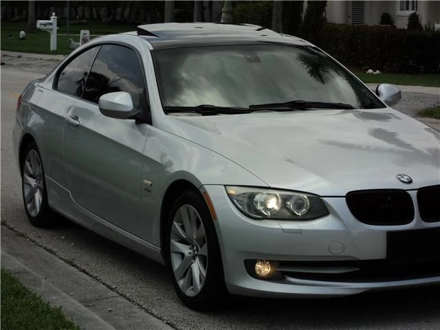 2011 BMW E90 3 Series Sedan - Image 9 of 12