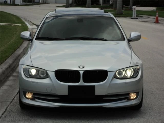2011 BMW E90 3 Series Sedan - Image 10 of 12