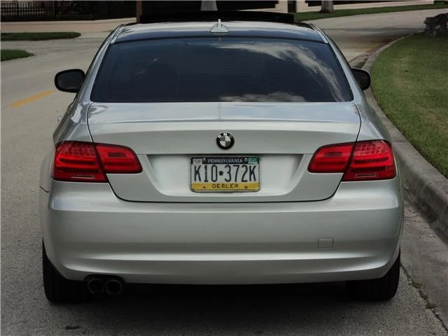 2011 BMW E90 3 Series Sedan - Image 4 of 12