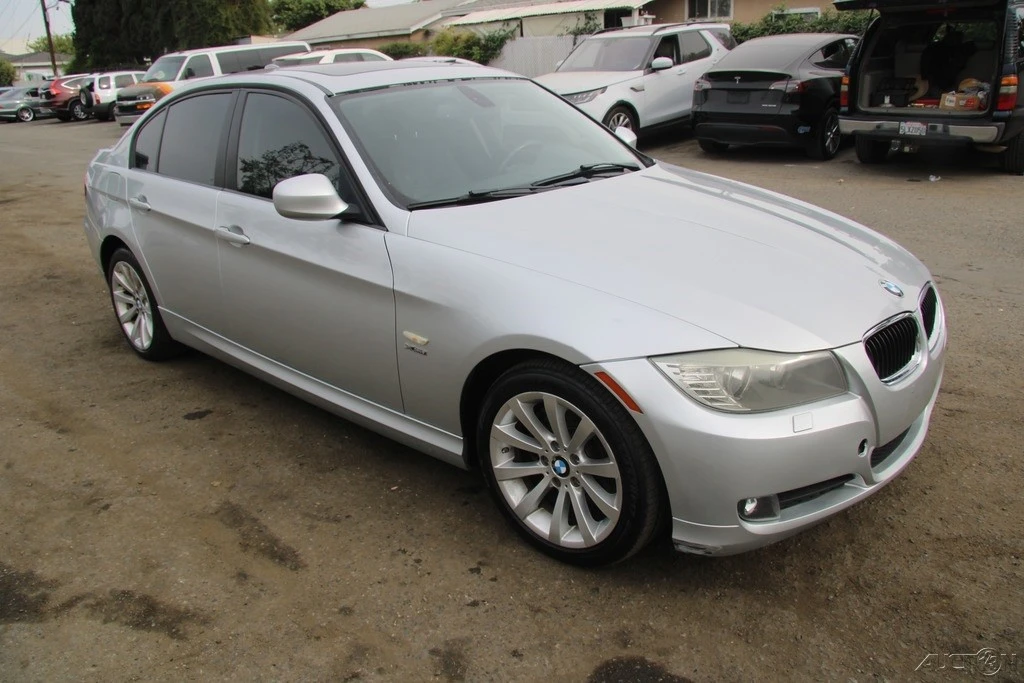 2011 BMW E90 3 Series Sedan - Image 10 of 21