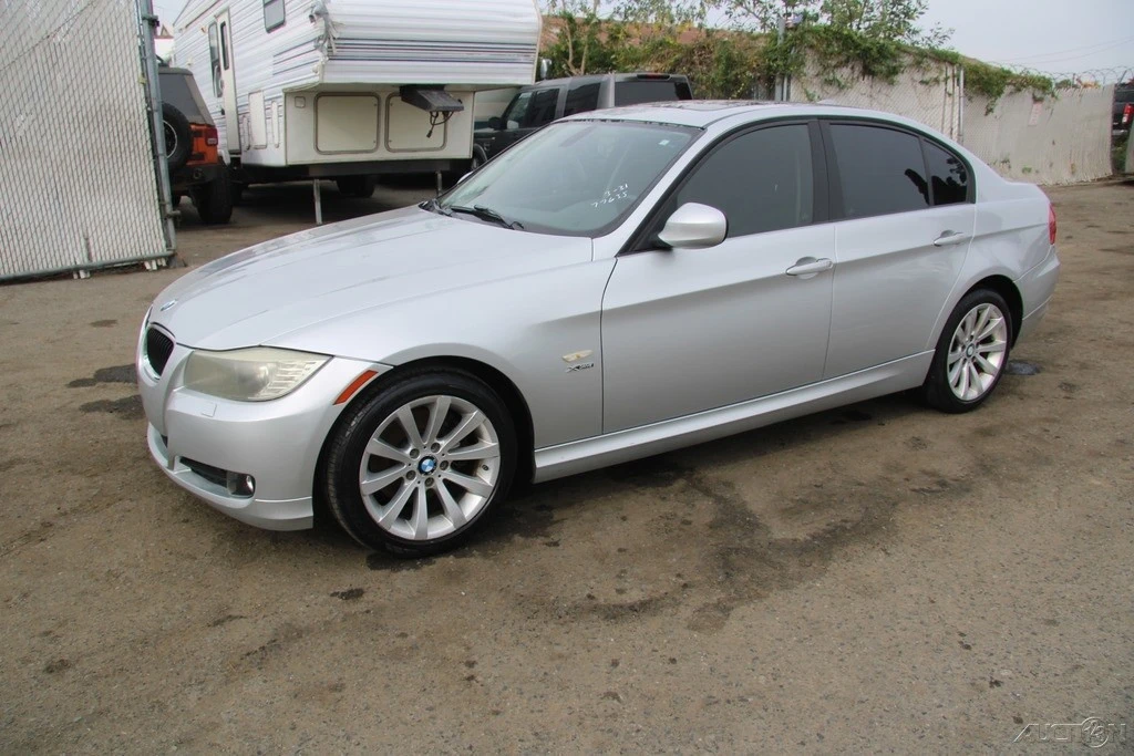 2011 BMW E90 3 Series Sedan - Image 2 of 21