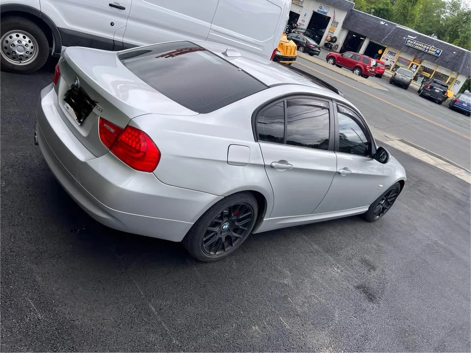 2011 BMW E90 3 Series Sedan - Image 3 of 13
