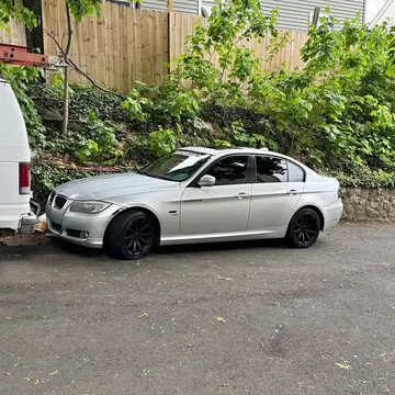 2011 BMW 3 Series 328xi Sedan