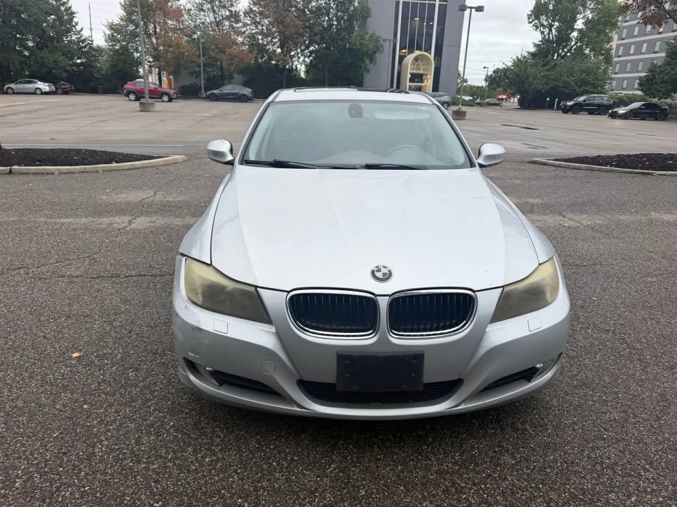 2011 BMW E90 3 Series Sedan - Image 2 of 18