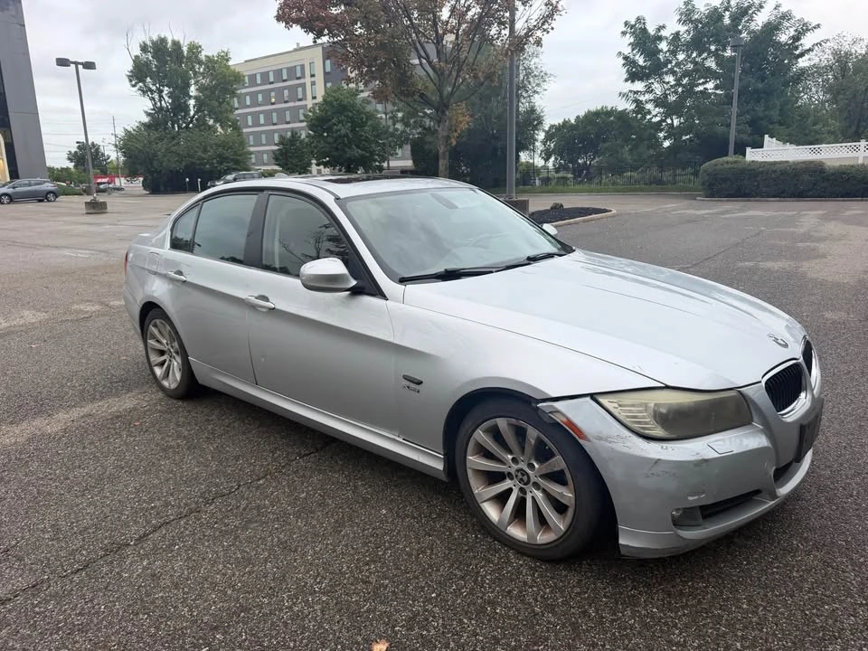 2011 BMW E90 3 Series Sedan - Image 3 of 18