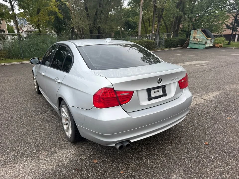 2011 BMW E90 3 Series Sedan - Image 7 of 18