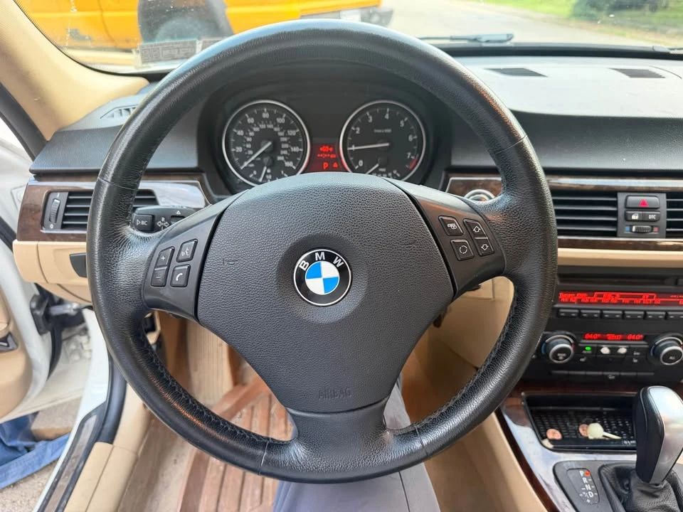 2011 BMW E90 3 Series Sedan - Image 6 of 8