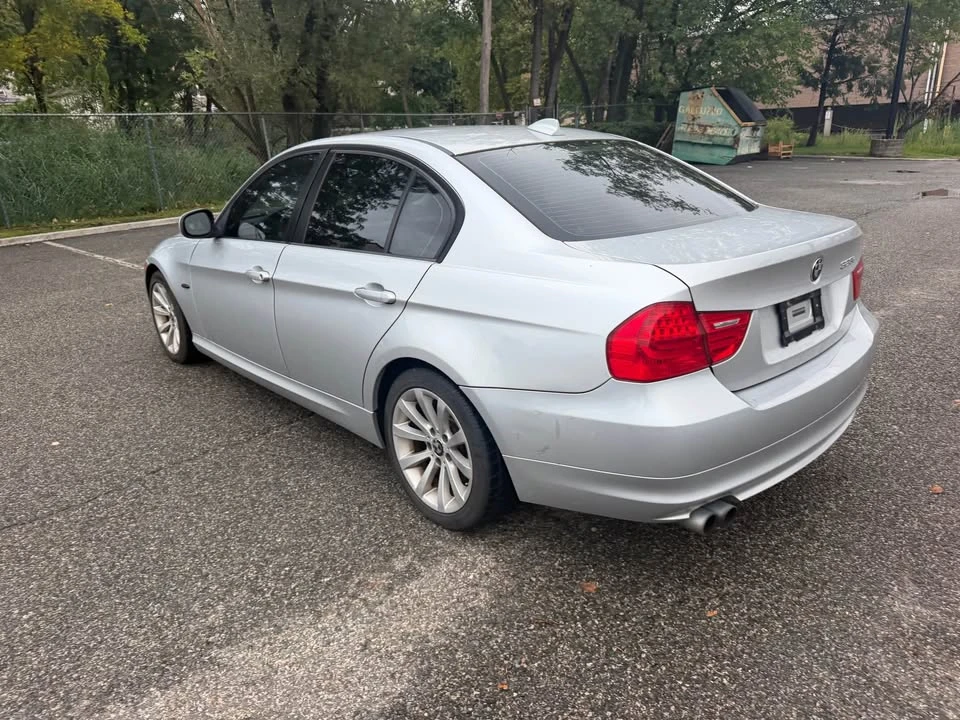 2011 BMW E90 3 Series Sedan - Image 6 of 18