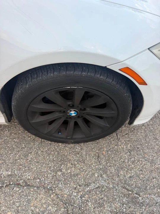 2011 BMW E90 3 Series Sedan - Image 3 of 8