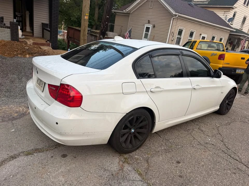 2011 BMW E90 3 Series Sedan - Image 2 of 8