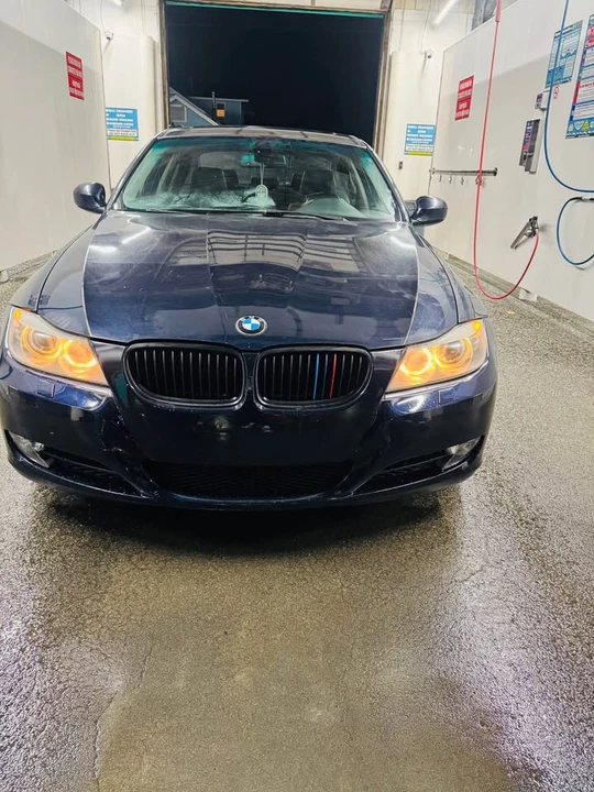 2011 BMW E90 3 Series Sedan - Image 3 of 10