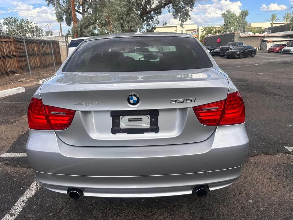 2011 BMW E90 3 Series Sedan - Image 4 of 8