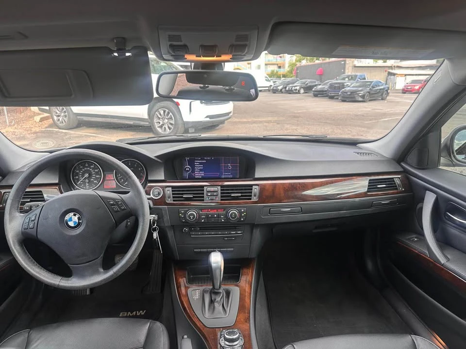 2011 BMW E90 3 Series Sedan - Image 8 of 8