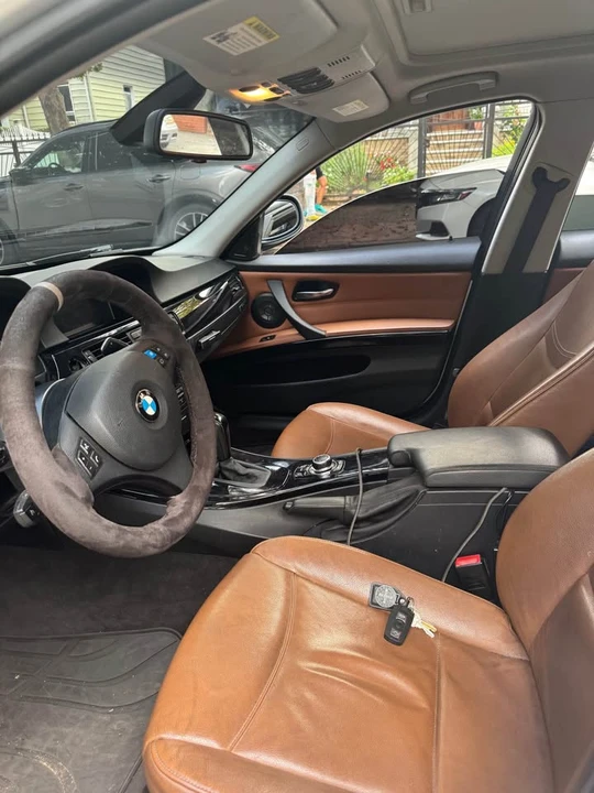 2011 BMW E90 3 Series Sedan - Image 8 of 10