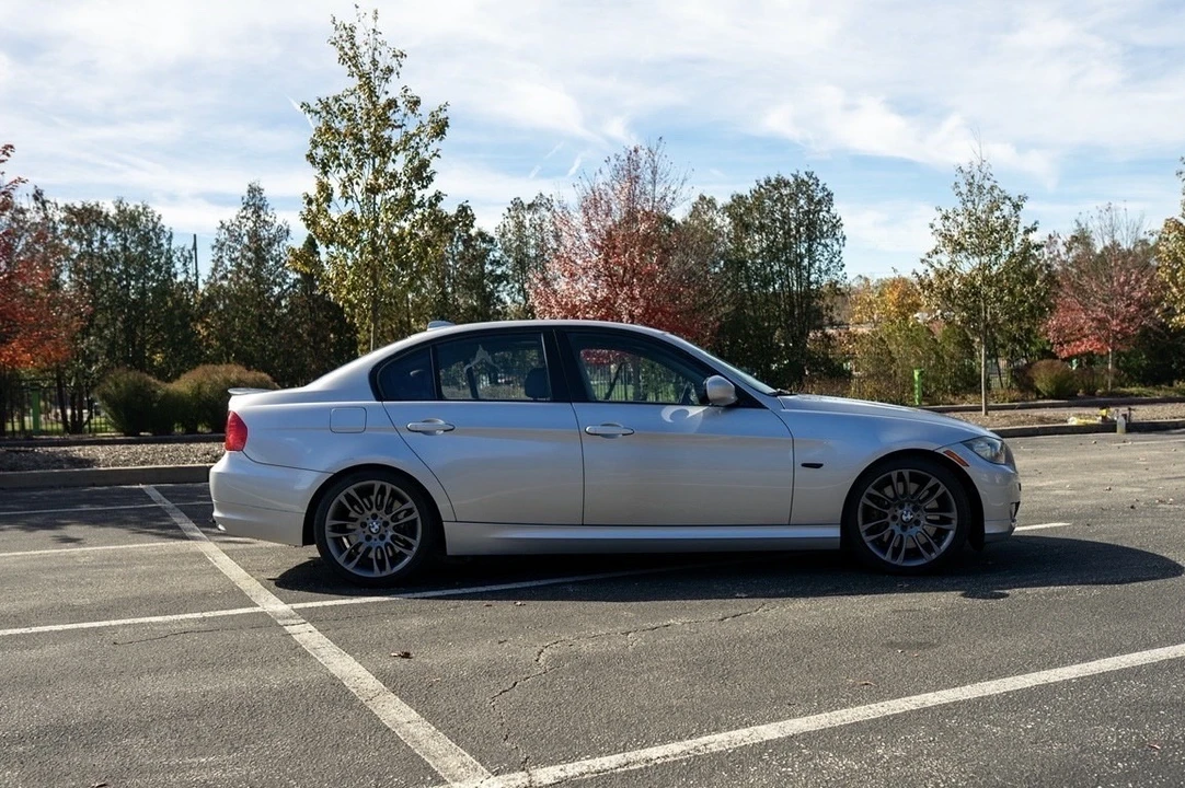 2011 BMW E90 3 Series Sedan - Image 3 of 21