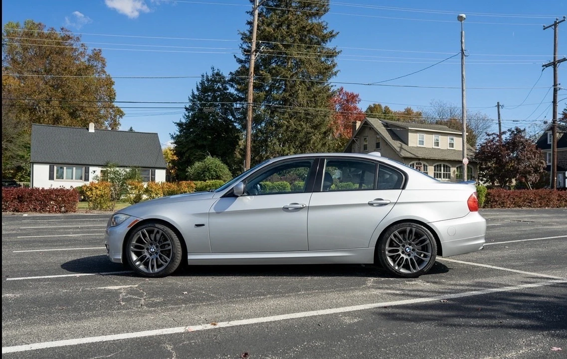 2011 BMW E90 3 Series Sedan - Image 7 of 21