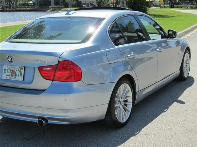 2011 BMW E90 3 Series Sedan - Image 3 of 12
