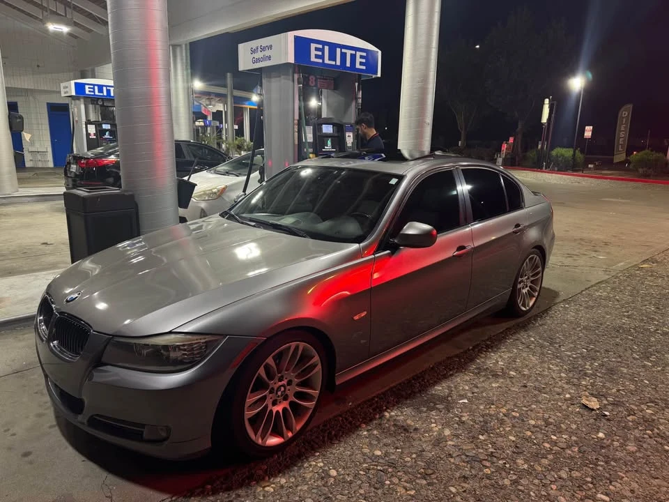 2011 BMW E90 3 Series Sedan - Image 11 of 13