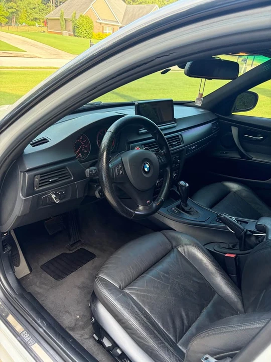 2011 BMW E90 335i Sedan - Image 11 of 20