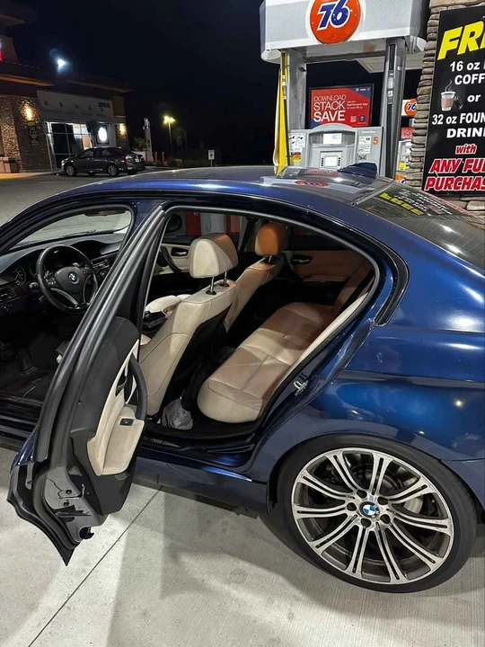 2011 BMW E90 3 Series Sedan - Image 2 of 4