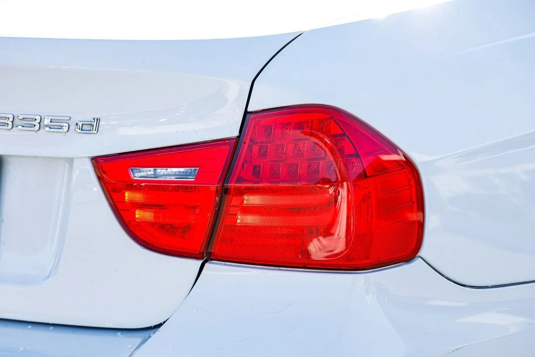 2011 BMW E90 3 Series Sedan - Image 8 of 12