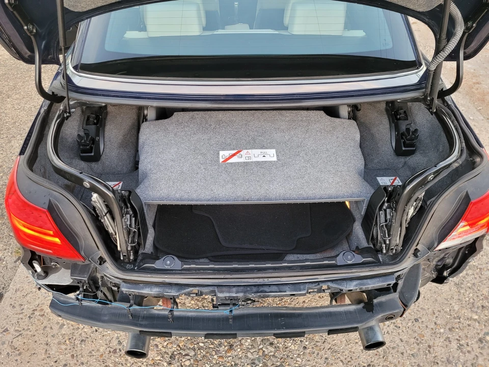 2011 BMW E93 335i Convertible - Image 18 of 21