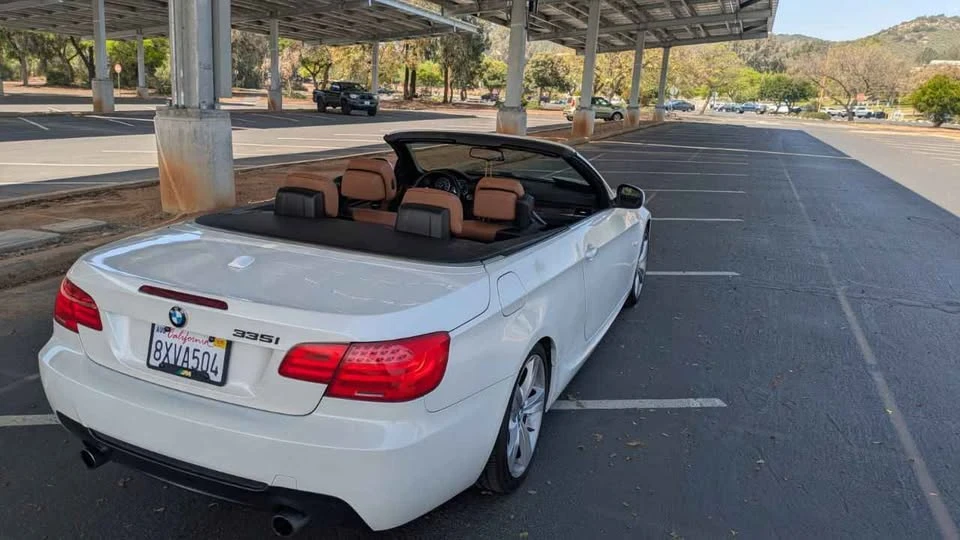 2011 BMW E93 335i Convertible - Image 7 of 17