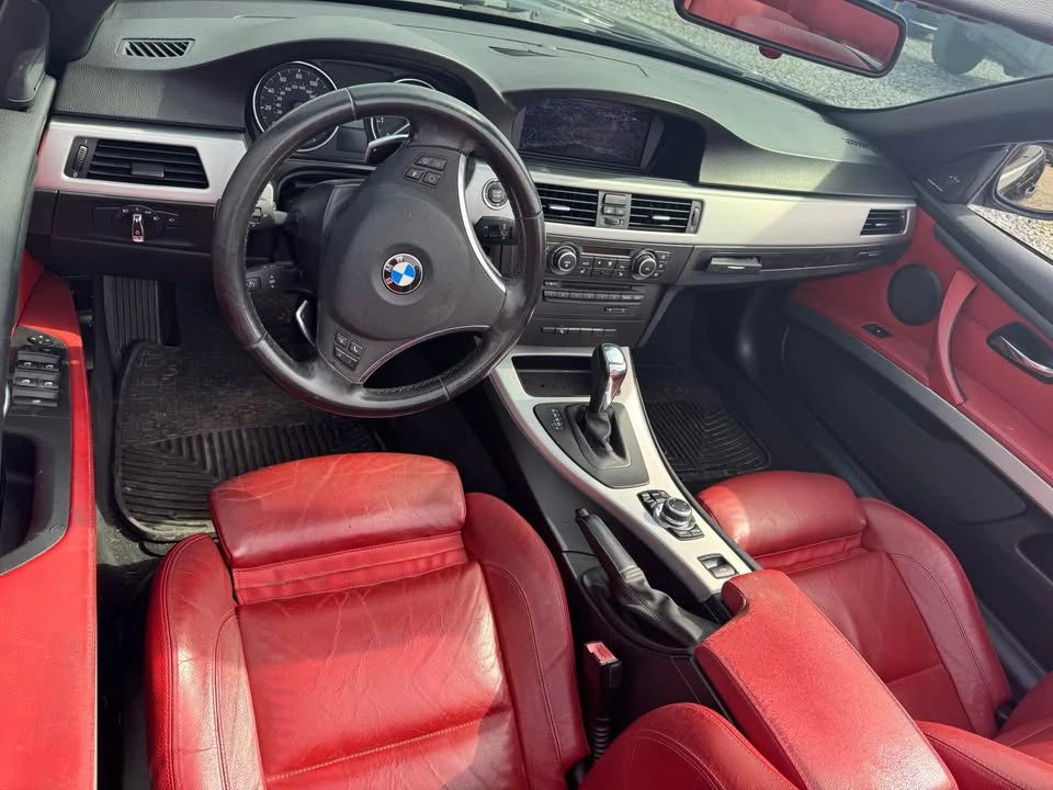 2011 BMW E93 335i Convertible - Image 5 of 14