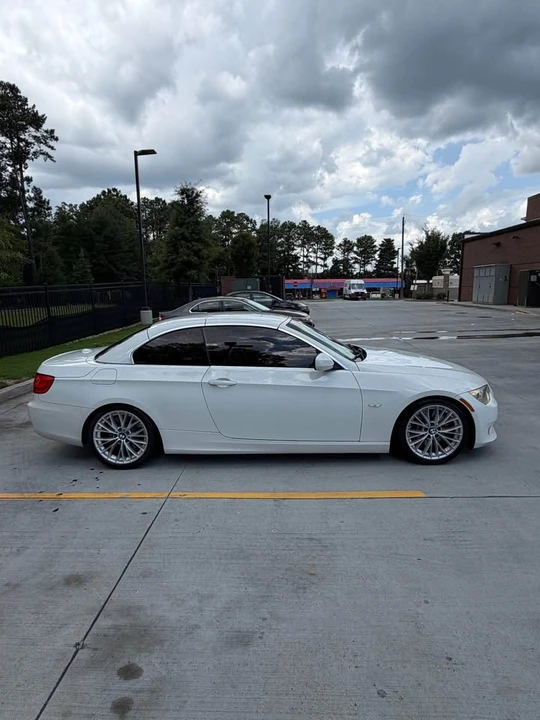 2011 BMW E93 335i Convertible - Image 5 of 13