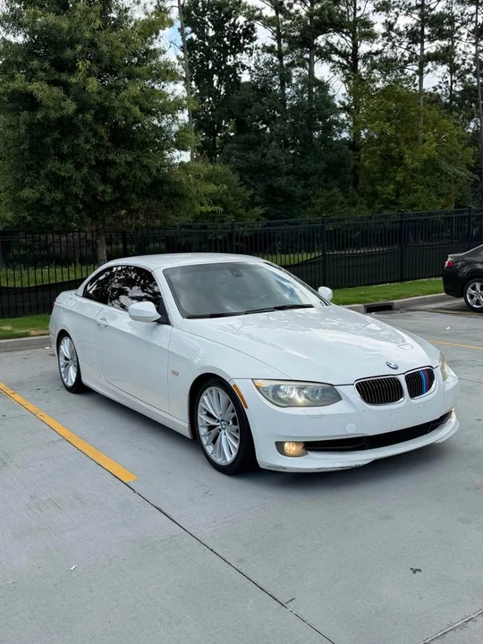2011 BMW E93 335i Convertible - Image 4 of 13