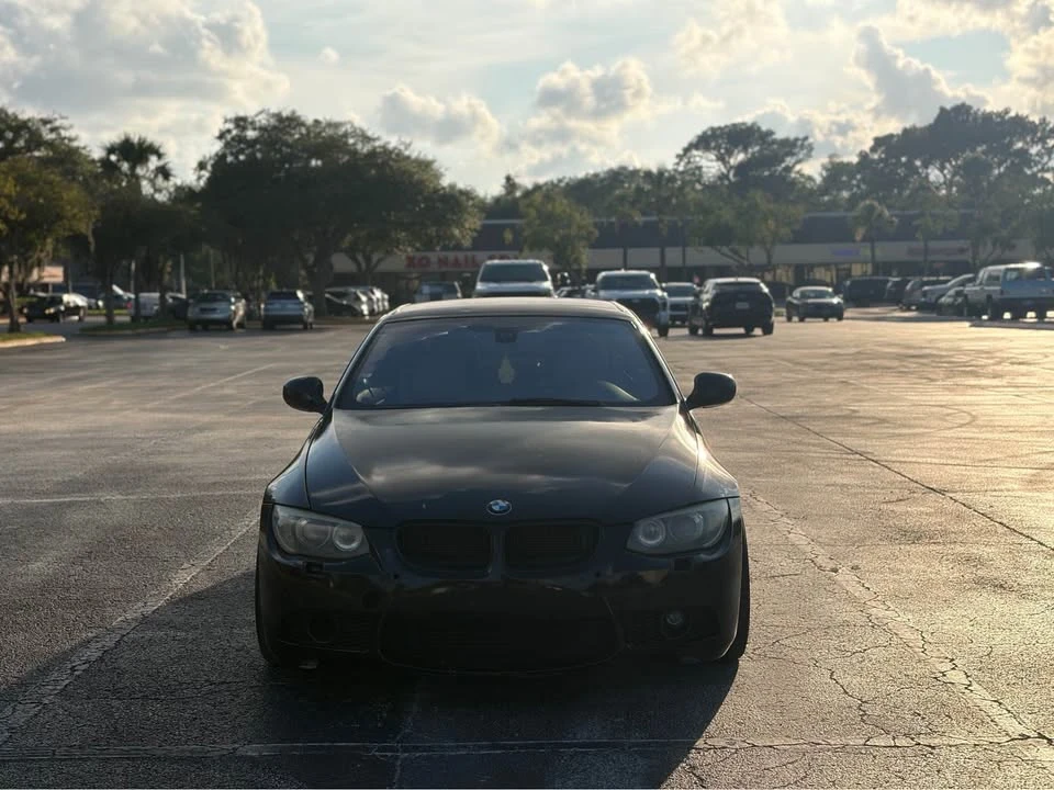 2011 BMW E93 335i Convertible - Image 2 of 16