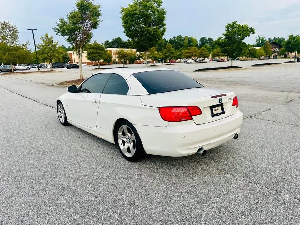 2011 BMW E93 335i Convertible - Image 18 of 20