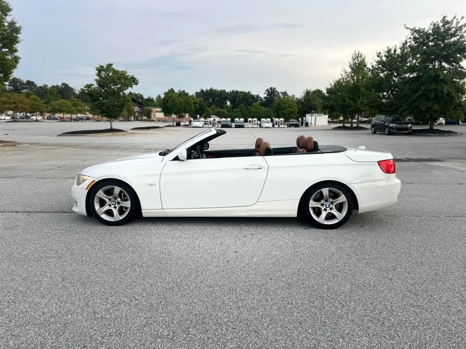 2011 BMW E93 335i Convertible - Image 8 of 20