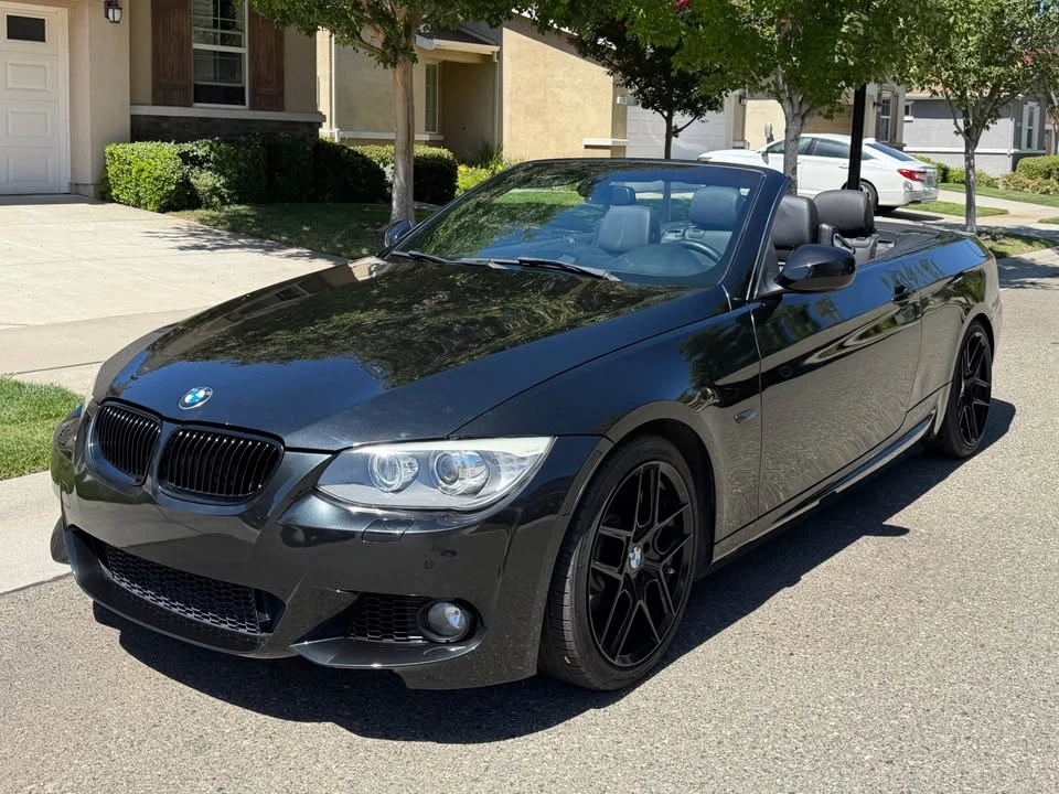 2011 BMW E93 335i Convertible - Image 6 of 9