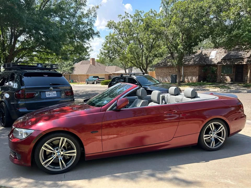 2011 BMW E93 335i Convertible - Image 2 of 14