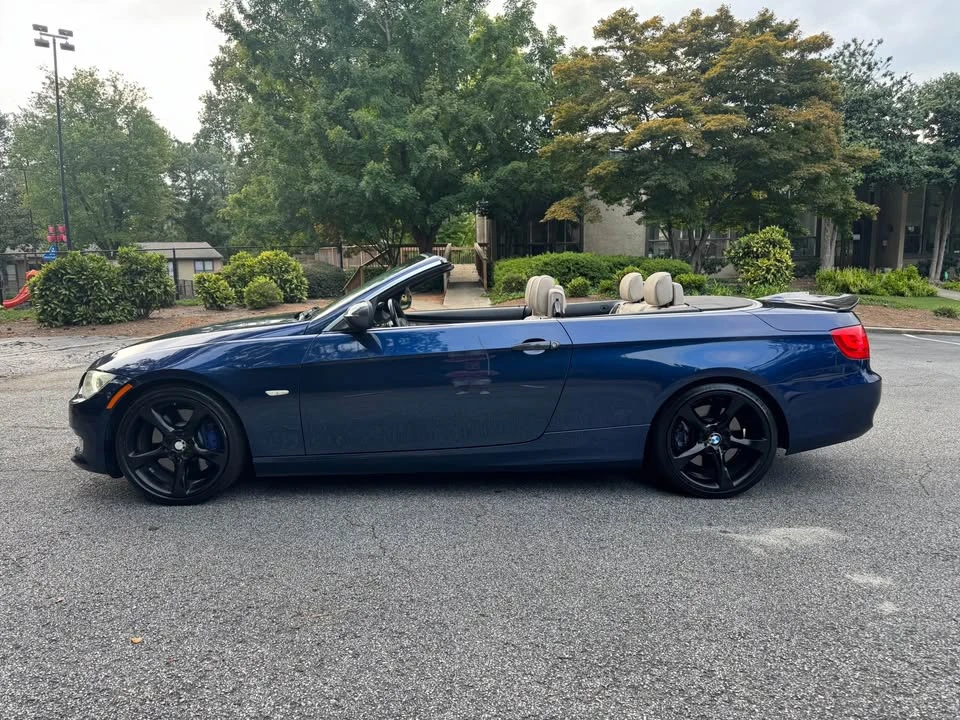 2011 BMW E93 335i Convertible - Image 8 of 19